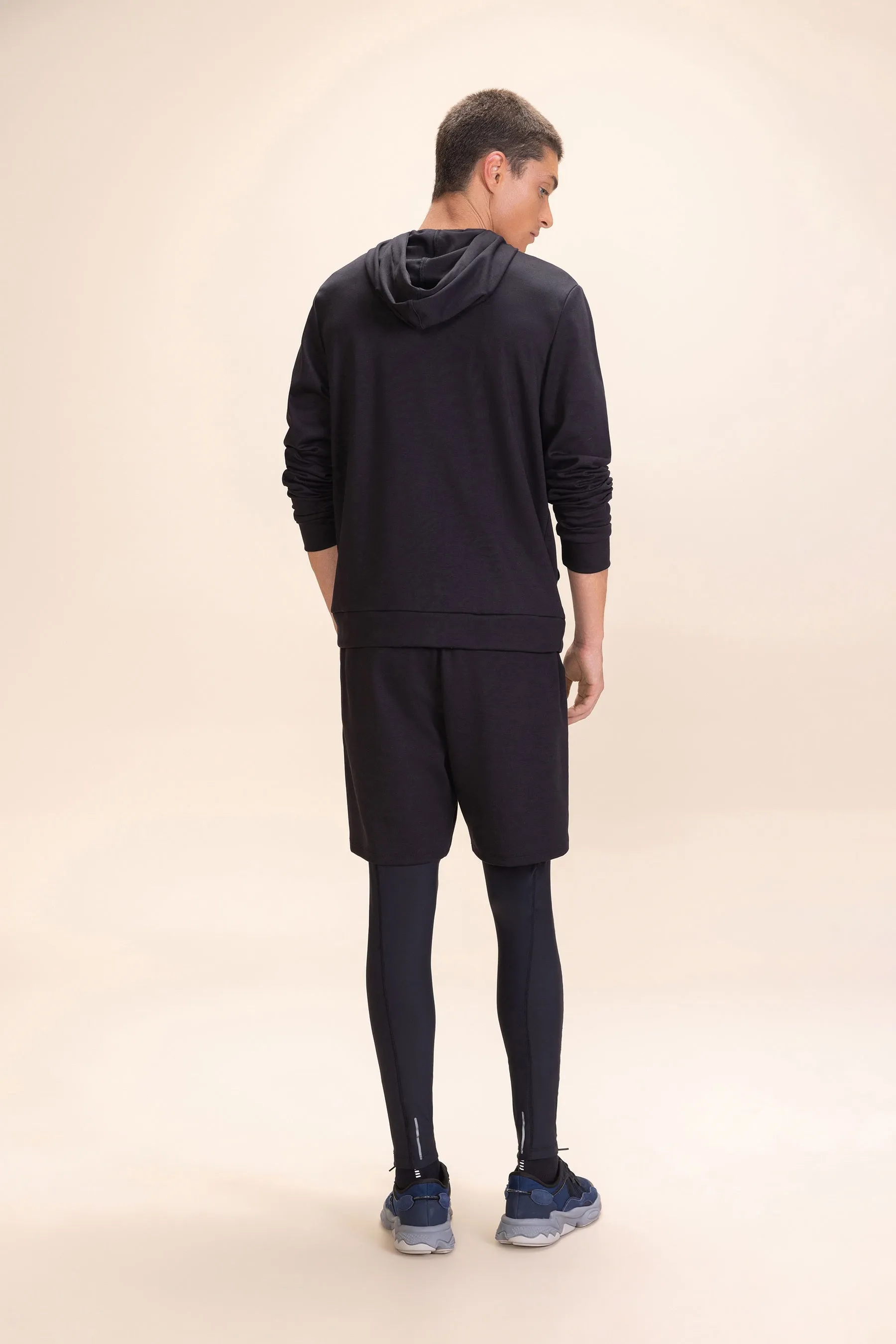 Move Galax Knit Long Shorts