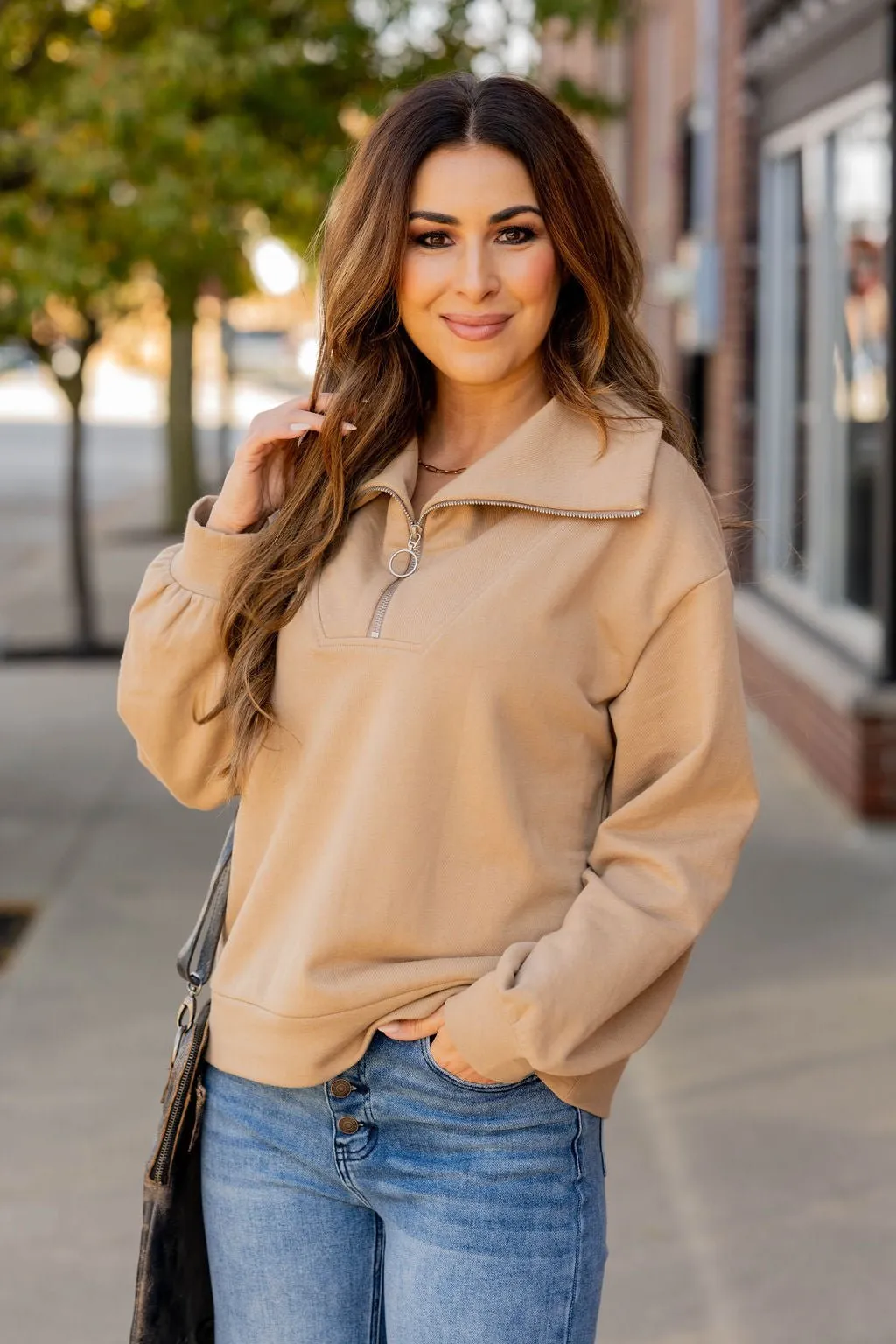 Relaxed Sleeve Quarter Zip Pullover Sweatshirt